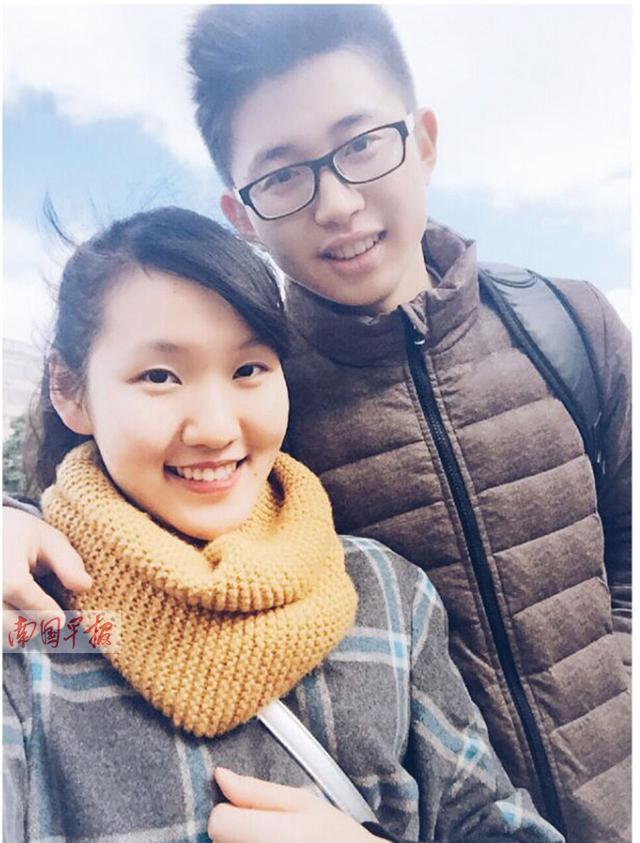 广西大学毕业证书图片